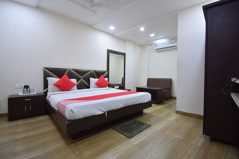 Oyo 60291 Hotel Siddhi Vinayak