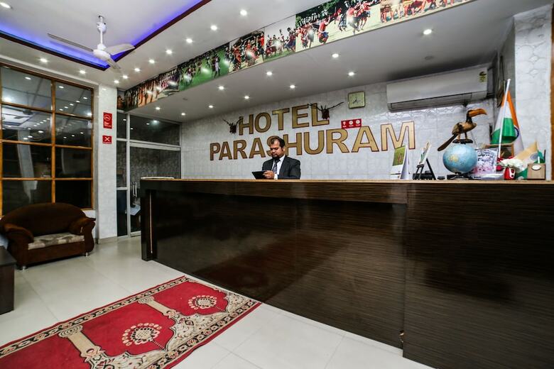 Oyo Flagship 50138 Hotel Parashuram Isbt