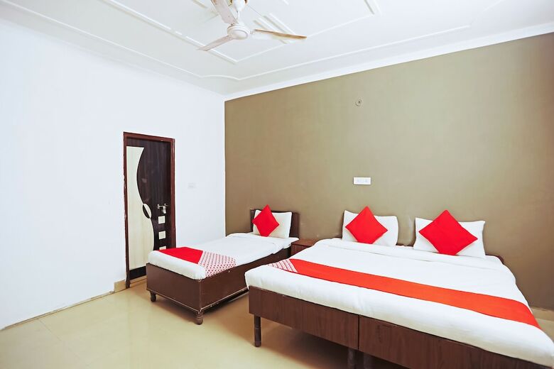 Hotel Oyo 29375 Rainbow Villa