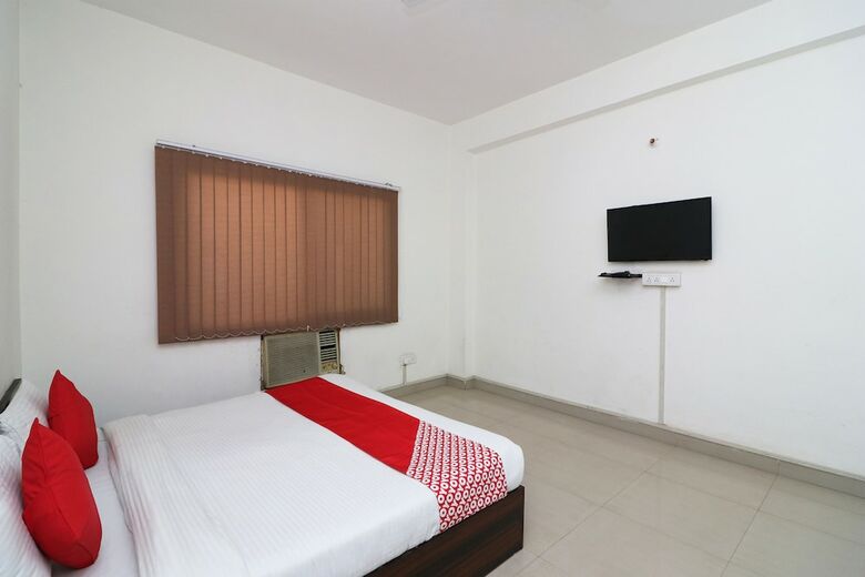 Hotel Oyo 30630 The Radiance