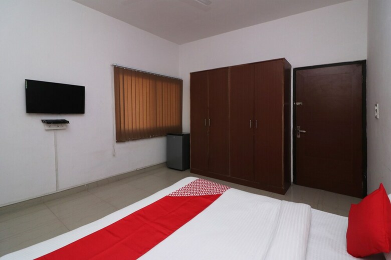 Hotel Oyo 30630 The Radiance