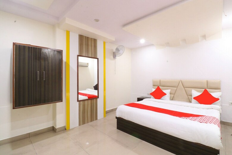 Oyo 40402 Hotel Kirandeep