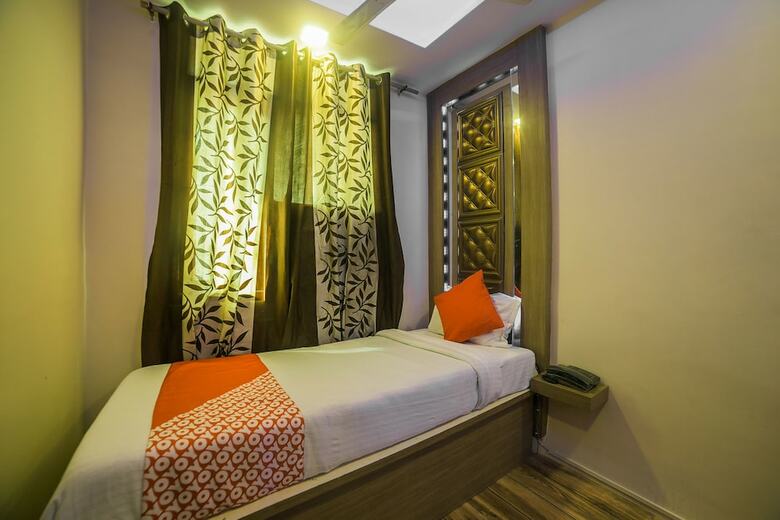 Hotel Oyo 35981 Rohit Dx