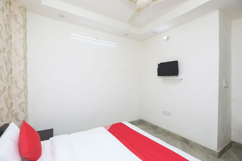 Hotel Oyo 37917 Happy Stay