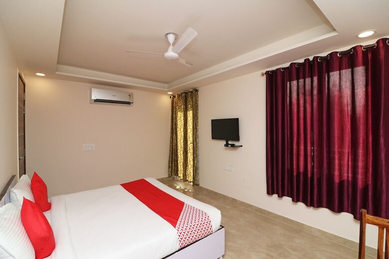 Oyo 37908 Hotel Prime