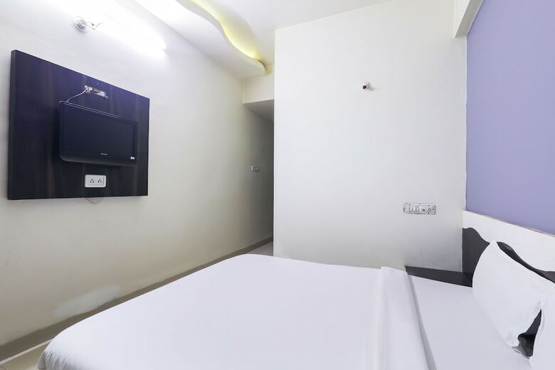 Spot On 49205 Hotel Shrinath Residency