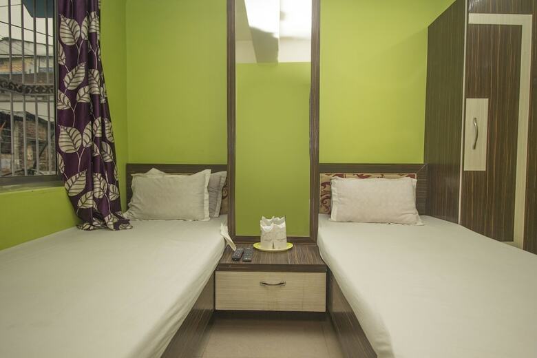 Spot On 38642 Hotel Sarojini Palace