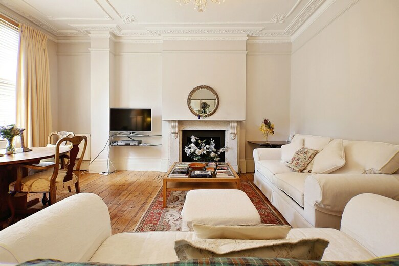 Classic Beautiful Apartment