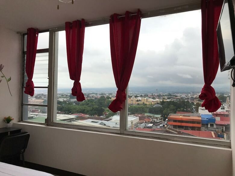 Hotel La Fortuna Rojas Dafu