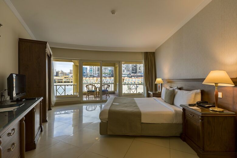 Sunrise Alex Avenue Hotel