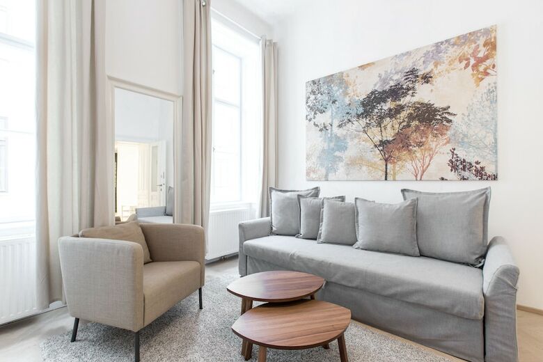 Heymi Apartments In City Center