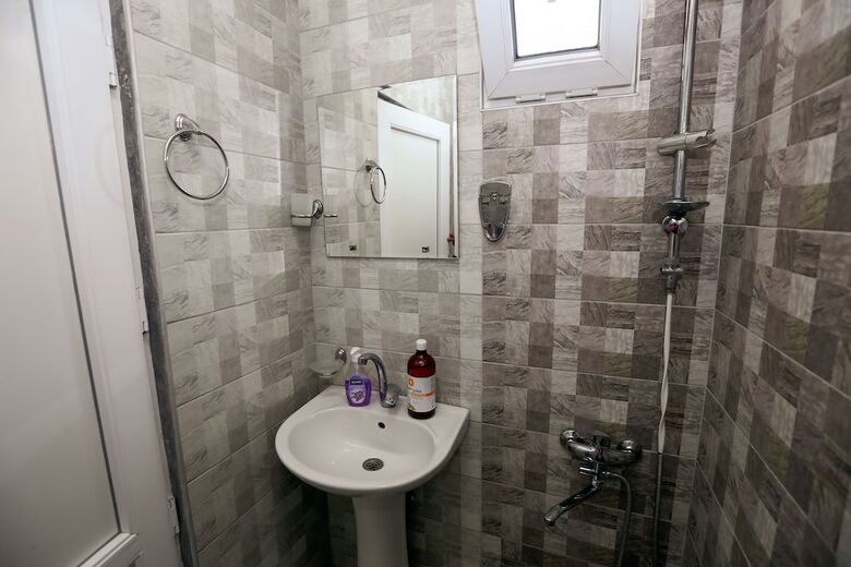 One Bedroom Apartment Near Sulfur Baths