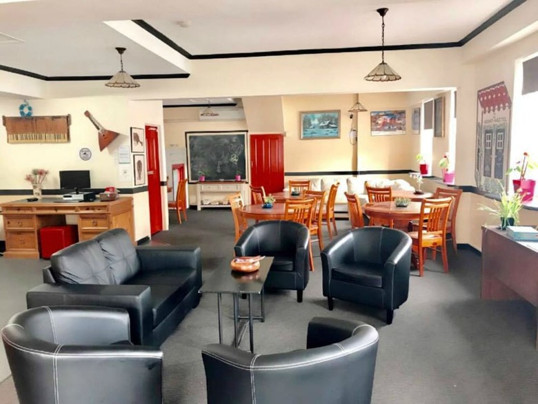 Hostal Hobart's Accommodation & Hostel