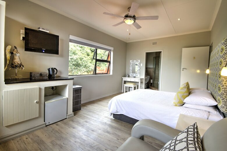 Hotel La Roca Guest House