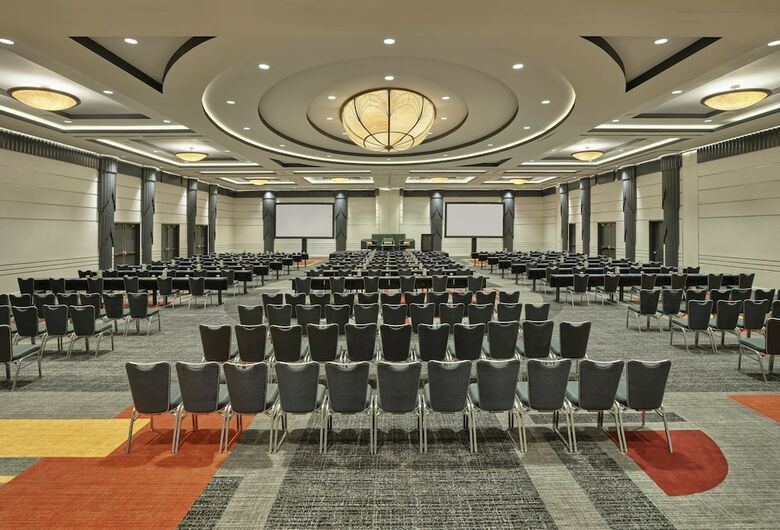 Loews Philadelphia Hotel