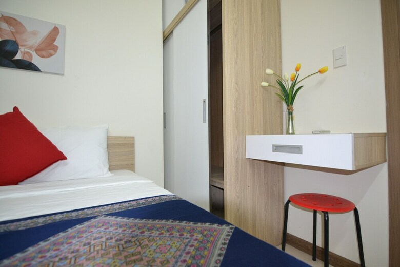 The Crystal Apartment