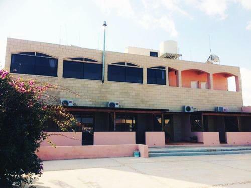 Blue Peter Apartments