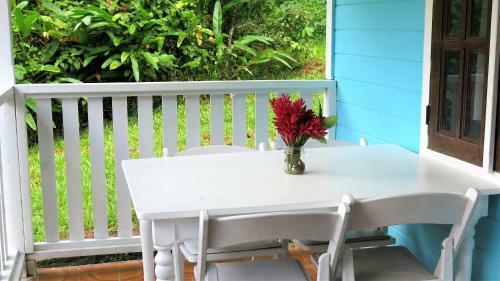 Chez Ophelia Cottage Apartments