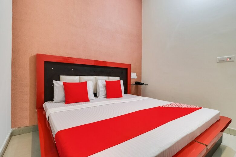 Hotel Oyo 49824 Dhingra Guest House