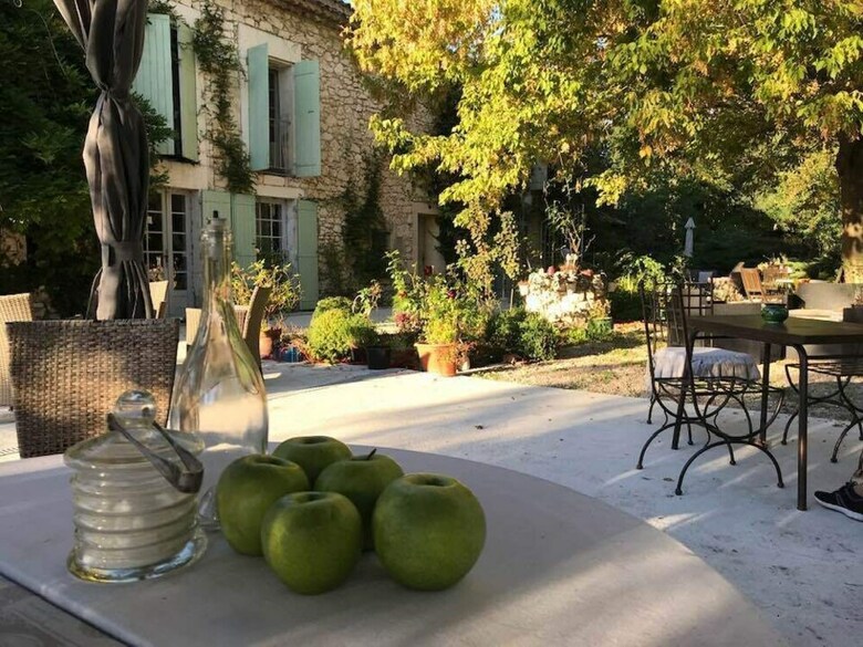 Hotel Chambre D'h�tes Le Mas D'herm�s