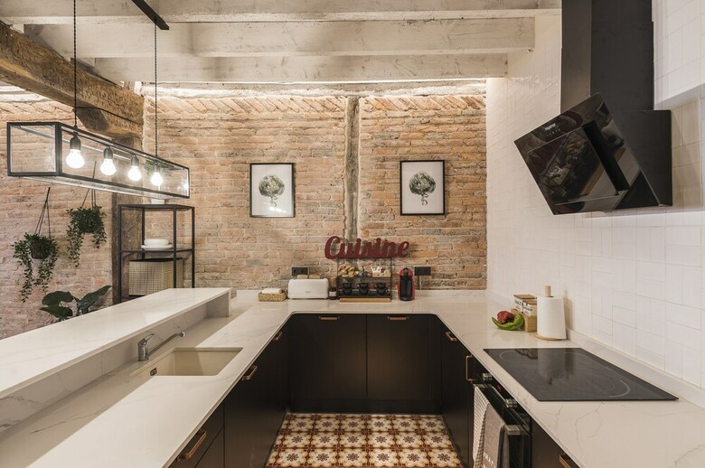 Apartamentos Amplio Y C�ntrico Piso Con AC