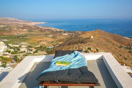 Caldera Sky & Sea