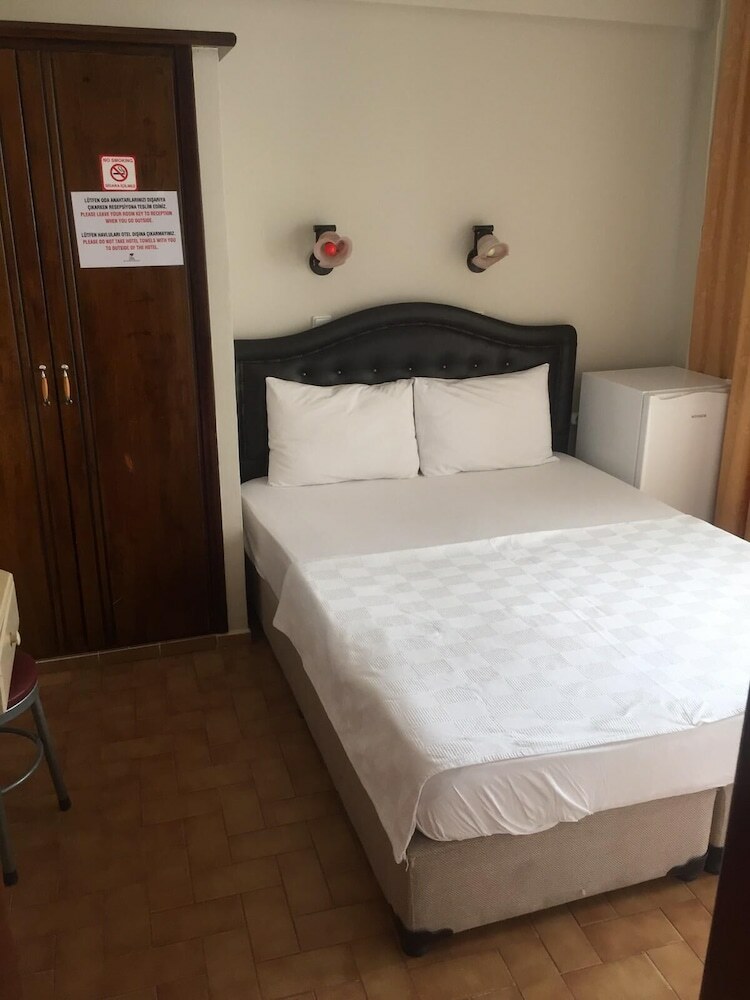 Defne Zevkim Hotel