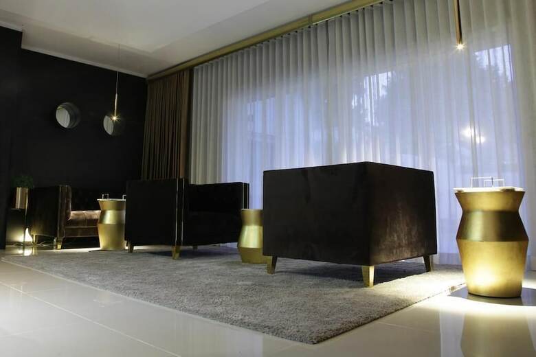 Fauchil Hotel