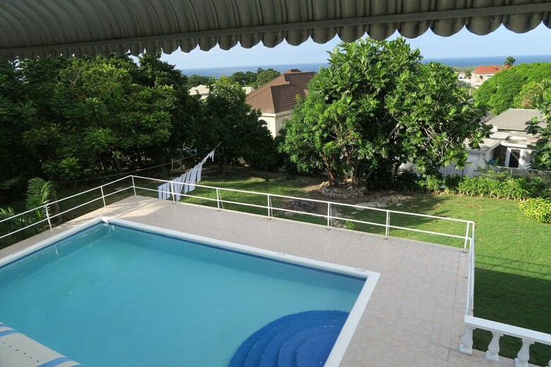 Villa Montego