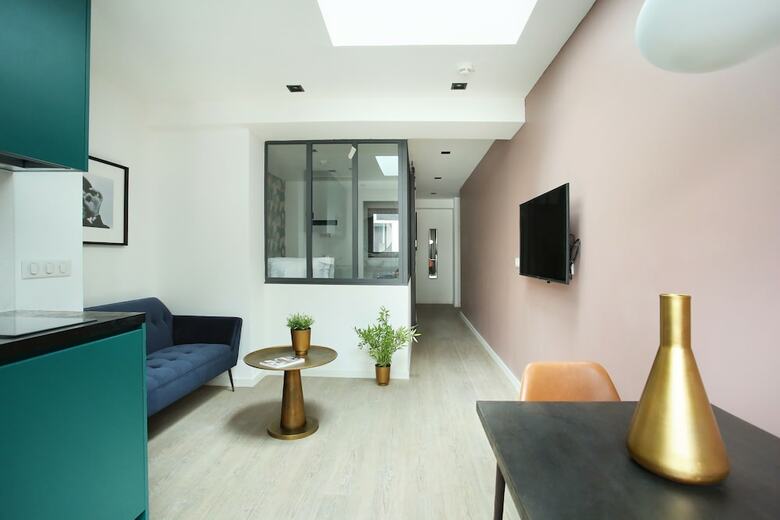 Yays Issy Concierged Boutique Apartments