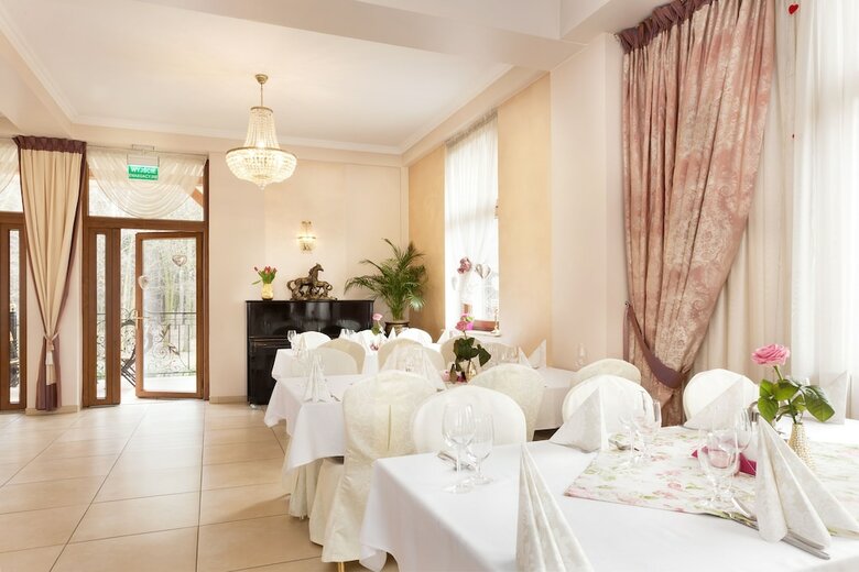 Lesna Perla - Restaurant And Hotel