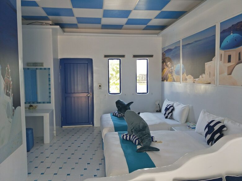 Blues White B&B