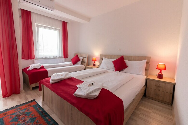 Hotel Fantastik Apartments