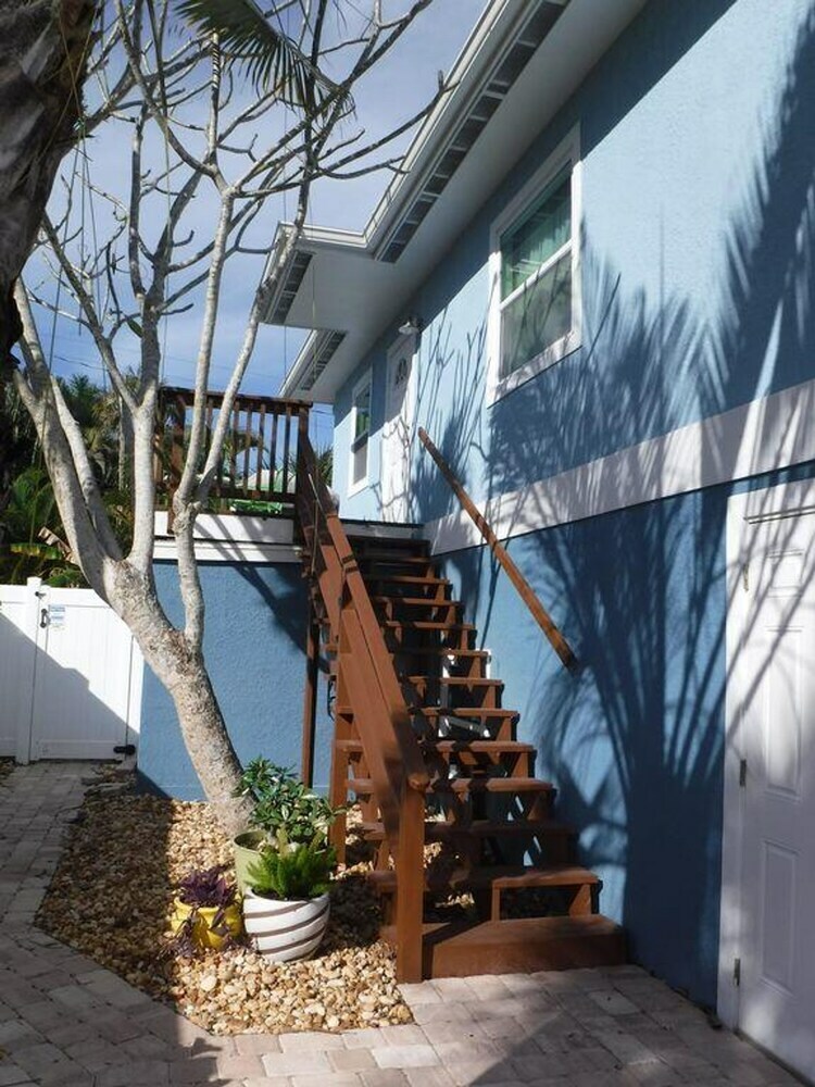 223 Pearl Whole House