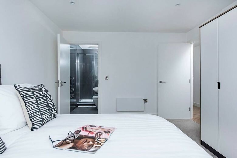Stunning 2br Manchester Apartment