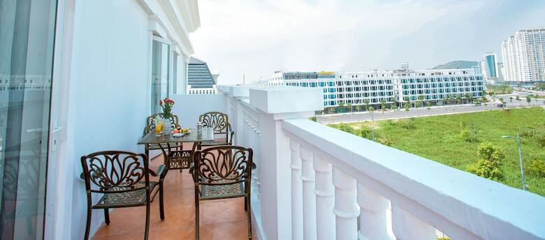 Hoang Long Hotel