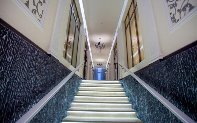 Sweet Hall Hotel