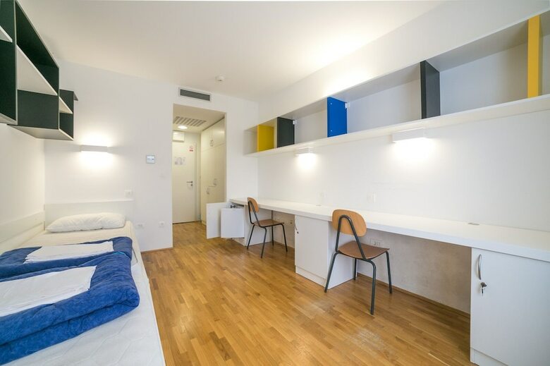 Hostal Rooms Dr. Franjo Tu?man
