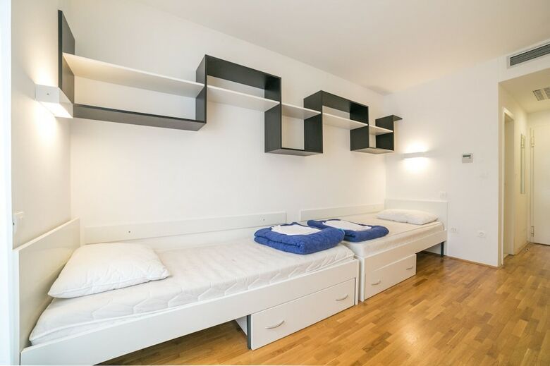 Hostal Rooms Dr. Franjo Tu?man