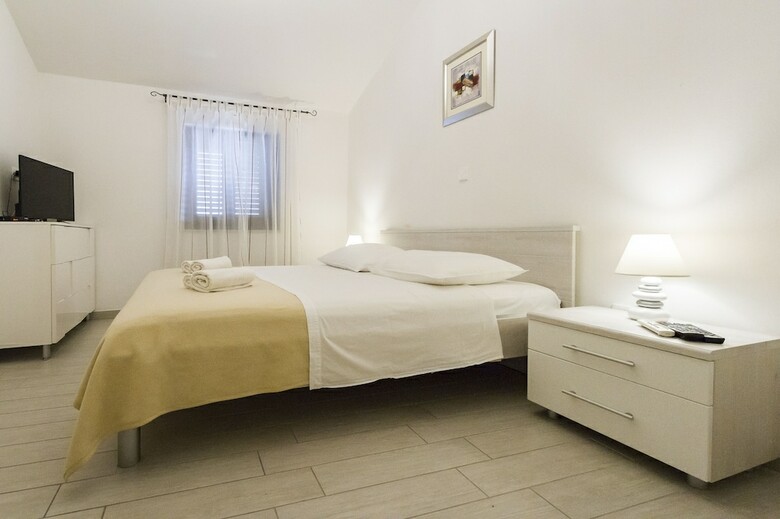 Apartments Gajeta