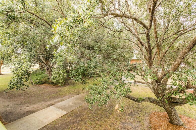 248d N. Windward Drive By Hodnett Cooper