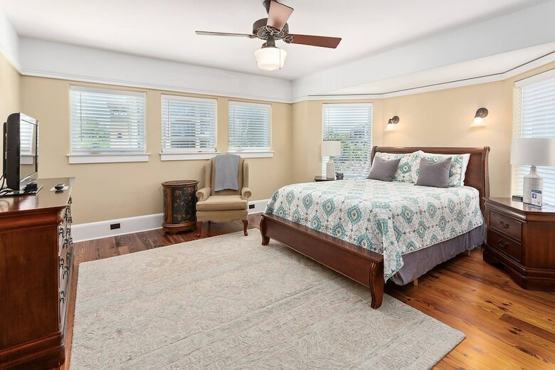 Shiphouse-second Floor By Hodnett Cooper
