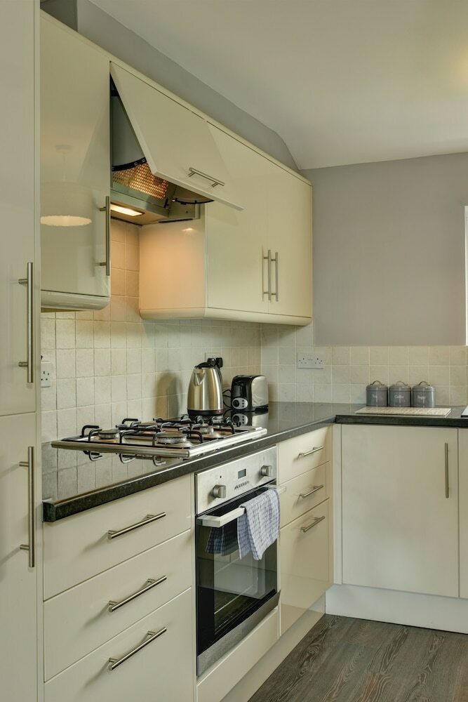 Apartamentos Karah Suites - Friarn Lawn