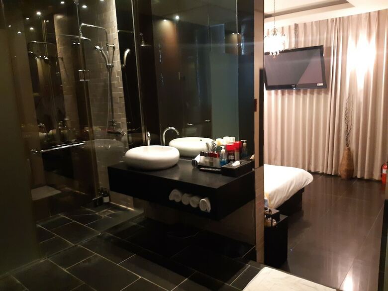 Danyang Riverside Hotel