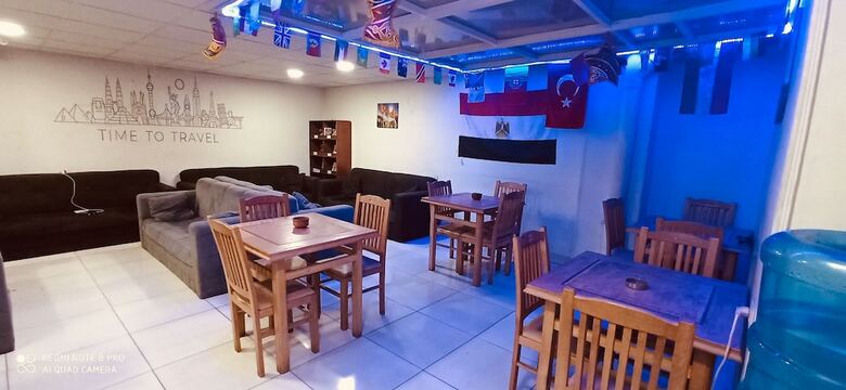 Hostal Pyramids Youth House