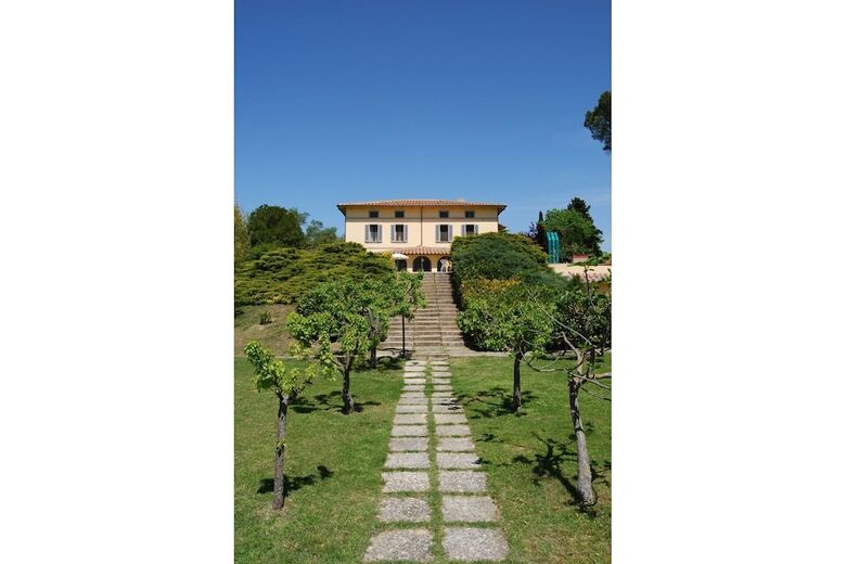 Villa Poggio Falcone