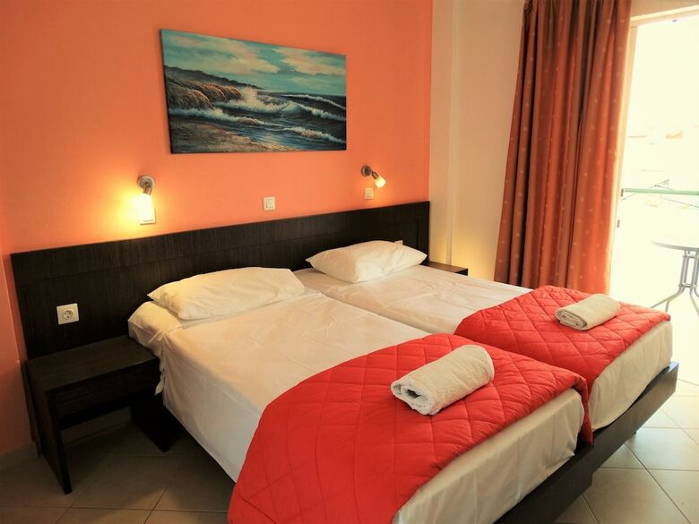 Aparthotel Oasis Beach Club