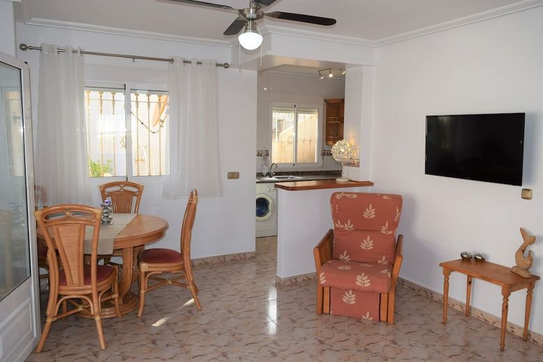 Full Villa With Private Salt Water Pool
