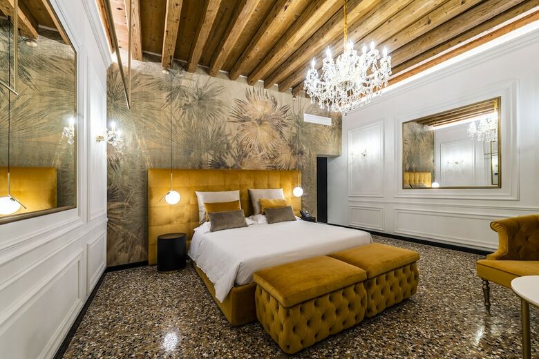 Bed & Breakfast San Maurizio Luxury Suites