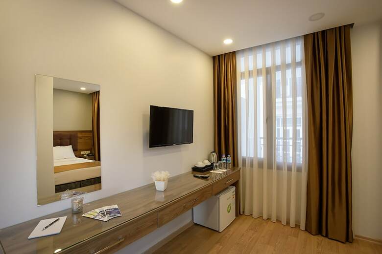 West Palace Hotel